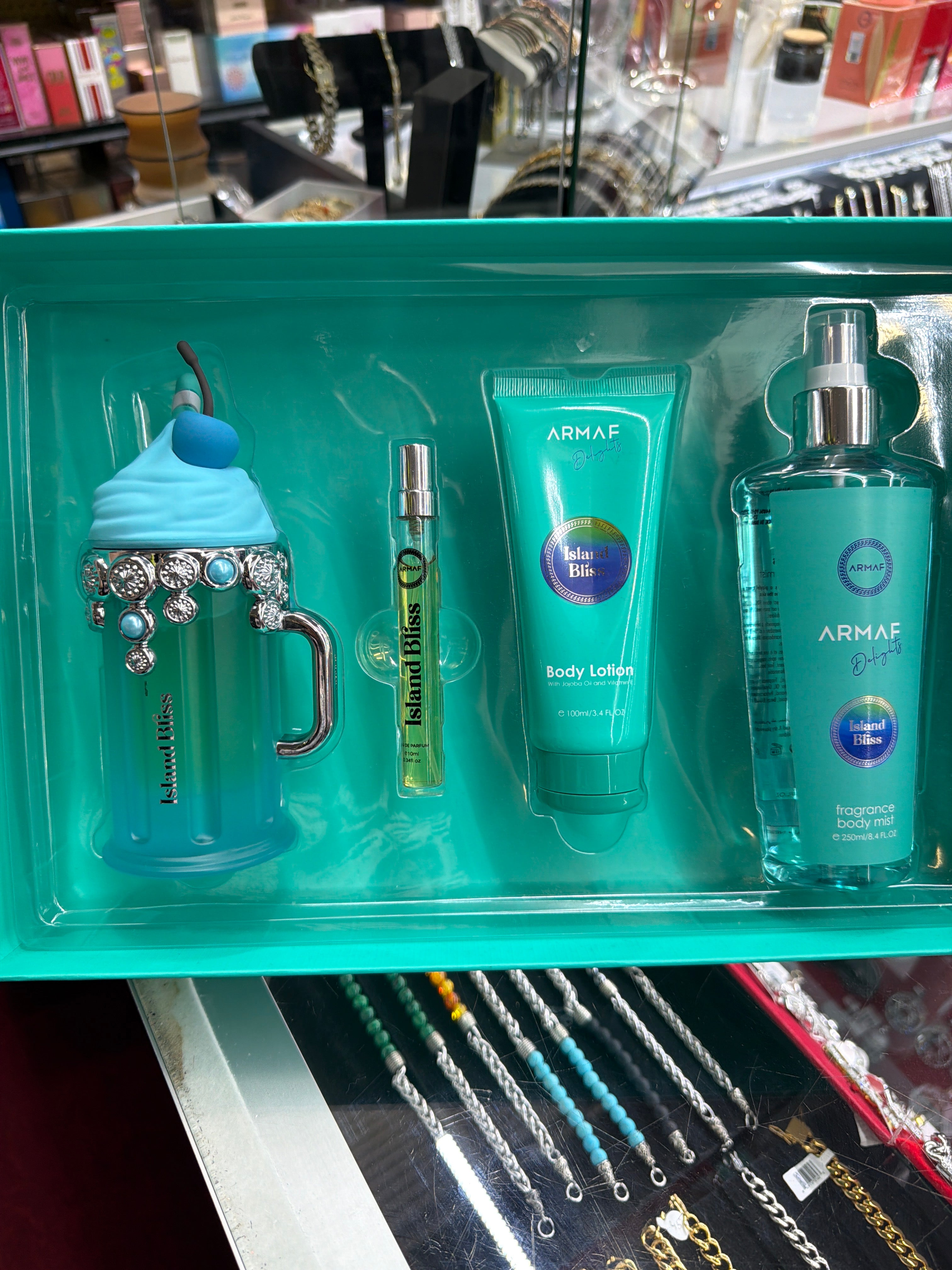 Armaf  Bliss オードパルファム Armaf island Bliss gift set – Hank & Henry Beauty