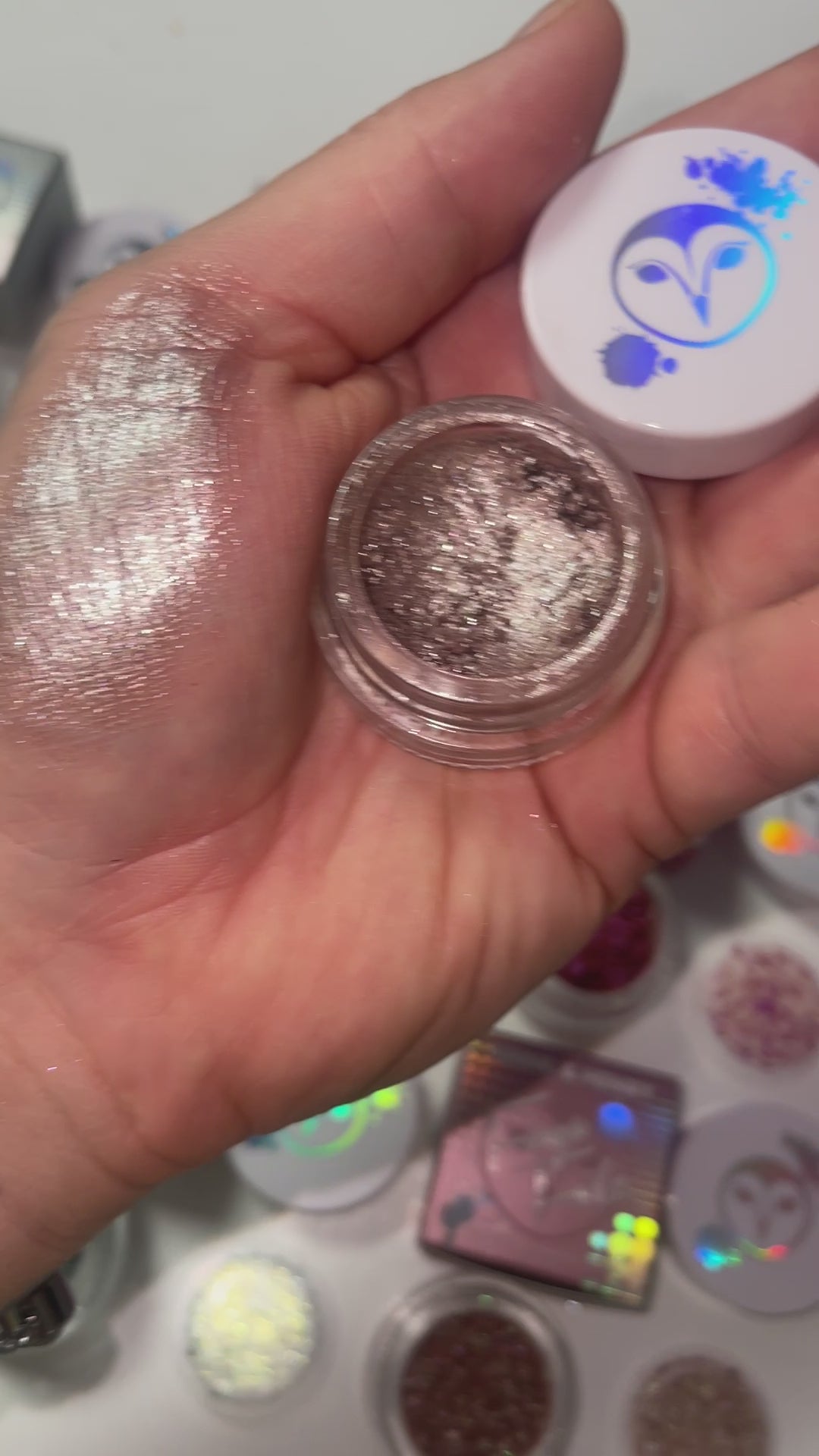 Holy Heaux | Holographic Chrome Lustre Eyeshadow