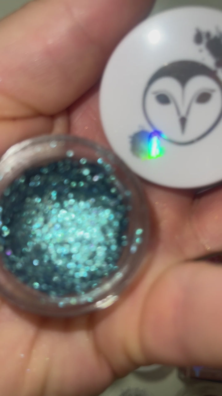 Nympho | Holographic Chrome Lustre Eyeshadow