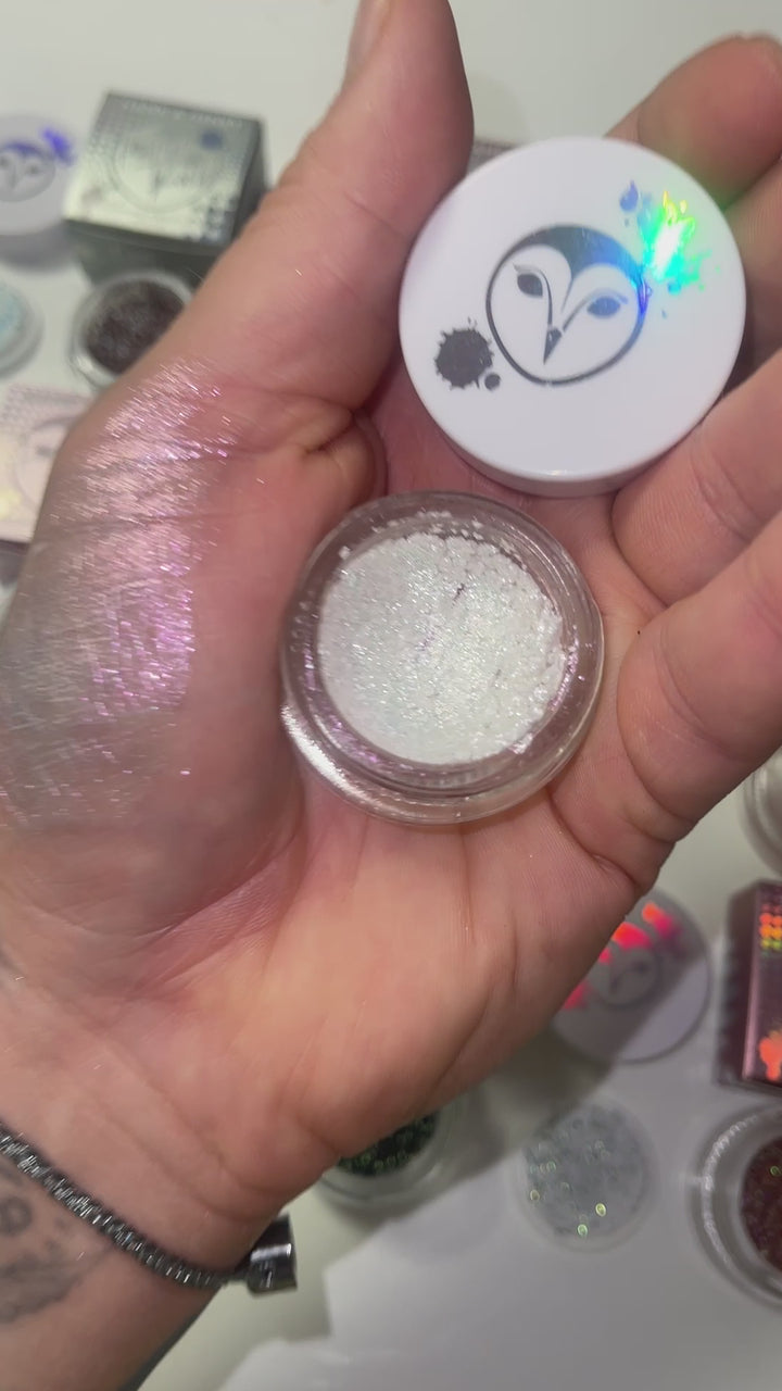 Rainbow Rimmer | Holographic Chrome Lustre Eyeshadow