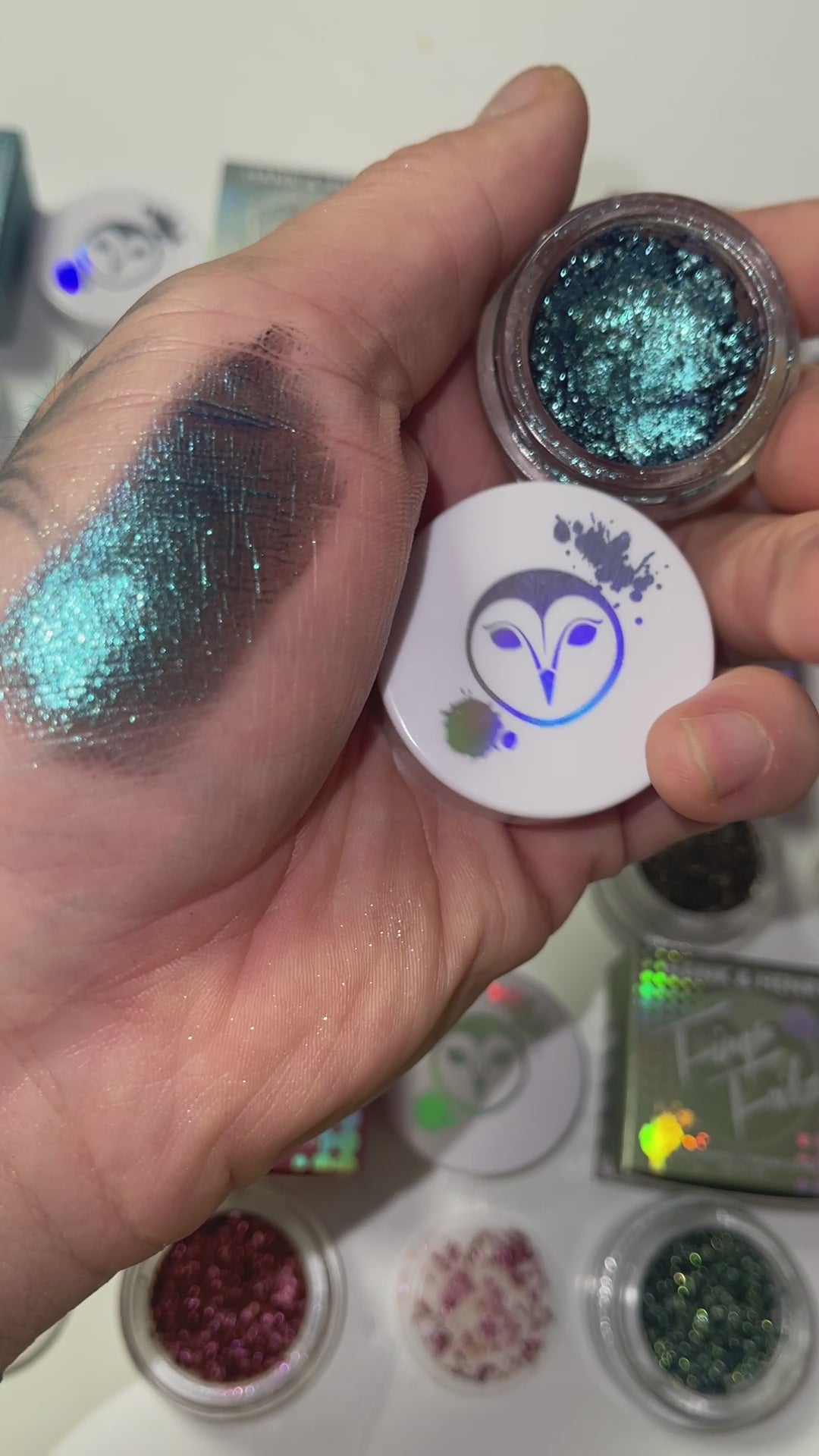 Llorona | Holographic Chrome Lustre Eyeshadow