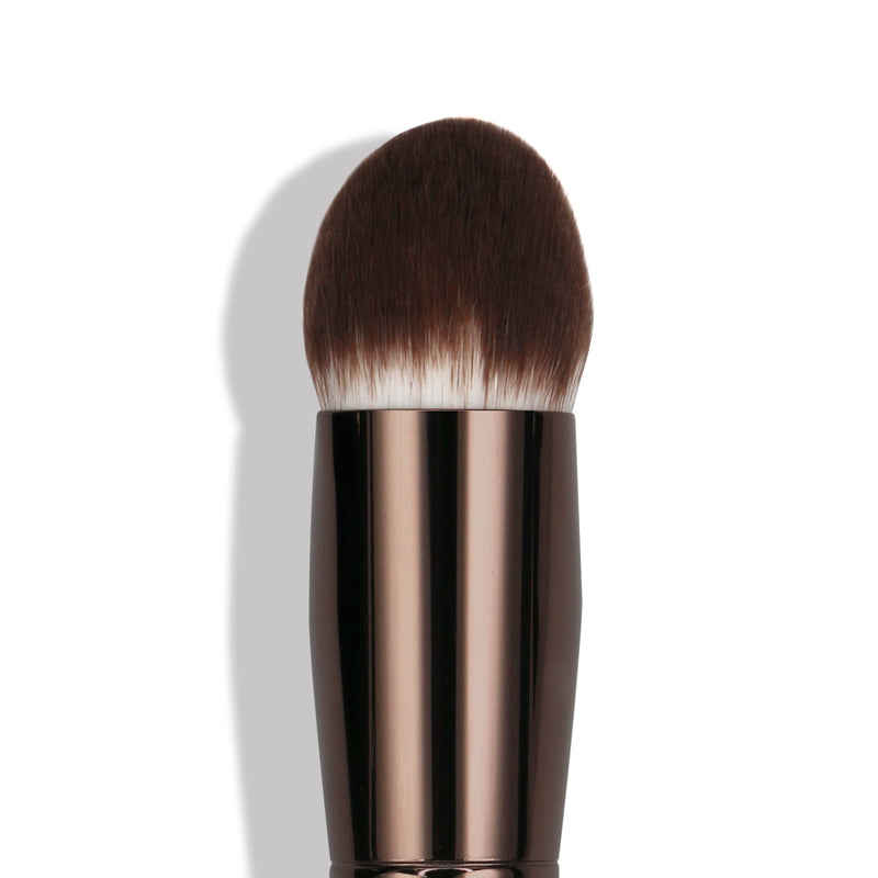 Christina | Large Pointed Dome Brush