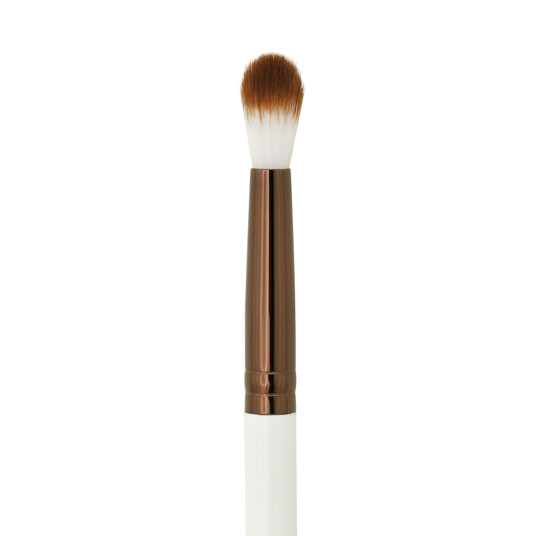 Delle | Medium Blend Eyeshadow Brush