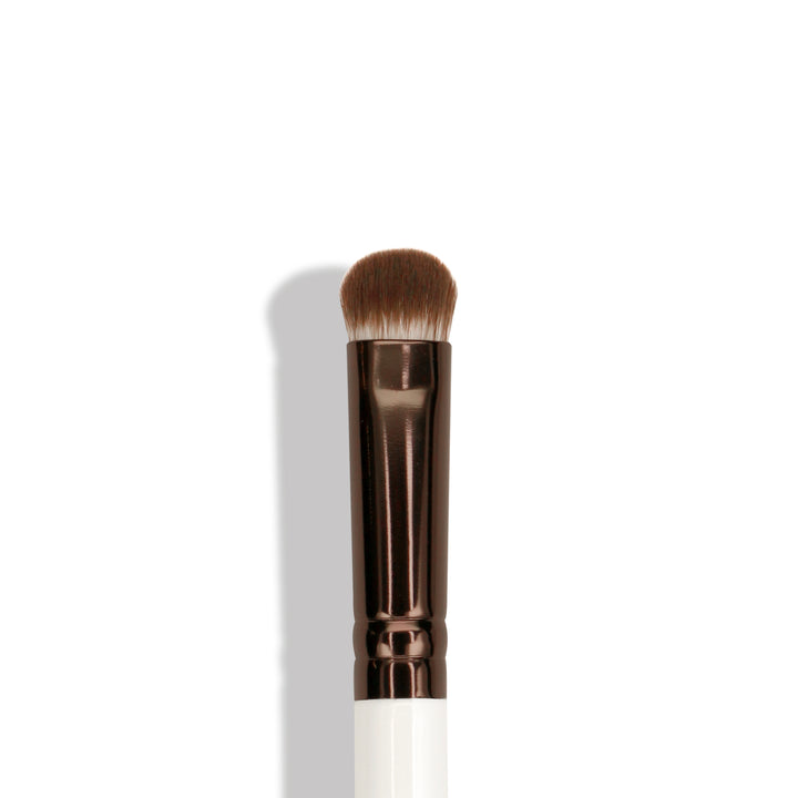 Lilly | Medium Packing Eyeshadow Brush