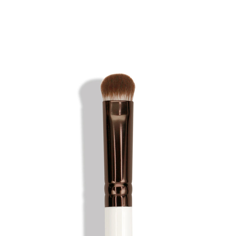 Lilly | Medium Packing Eyeshadow Brush