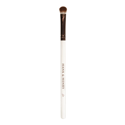 Liz | Small Packing Eyeshadow Brush